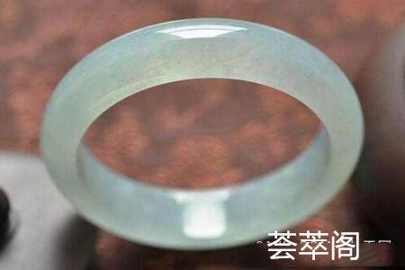 芙蓉种翡翠手镯