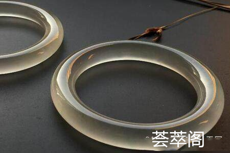 无色玻璃种翡翠手镯