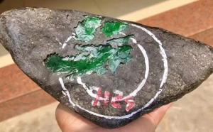 a货缅甸翡翠玉石是真玉吗？