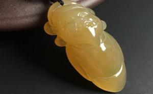 揭秘适合佩戴翡翠财神爷的人群，其中有你嘛？