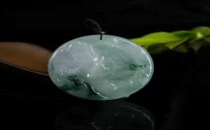 翡翠的飘花和癣如何辨别？赶紧收藏起来！