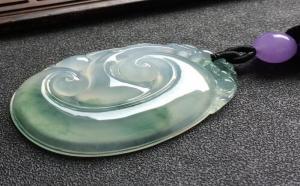 a货翡翠打蜡吗？打蜡的原因和方法！