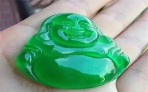 6万块买的满绿翡翠佛公，竟是染色注胶的