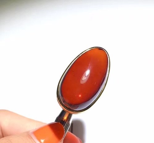 欧洲经典皇家工艺极品血珀戒指