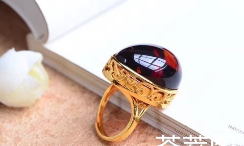 欧洲皇家工艺极品血珀戒指