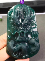 油青种蓝水翡翠龙牌挂件