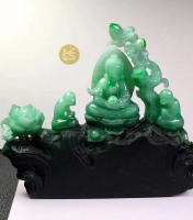 糯种满绿观音翡翠小摆件