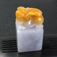 糯种黄翡印章摆件