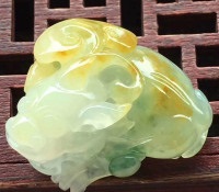 糯种黄加绿金蟾翡翠摆件