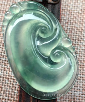 冰种飘花如意翡翠吊坠