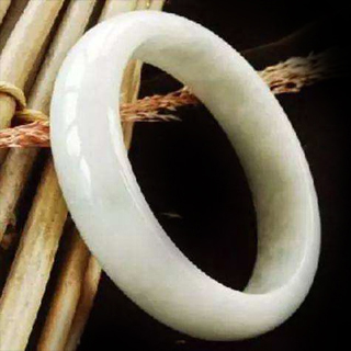 干白翡翠的鉴定方法有哪些
