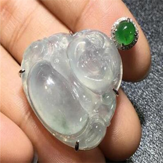 翡翠怎么清洗才干净