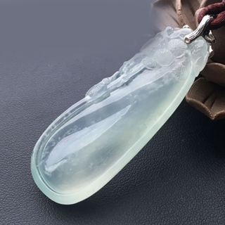 晴水翡翠与蓝水翡翠区别在哪里