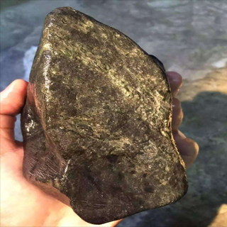 哪个场口翡翠原石皮最厚
