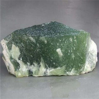 岫玉原石怎么存放好