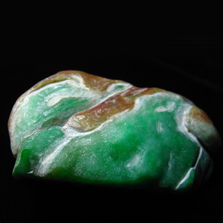 辨别翡翠原石好坏的方法