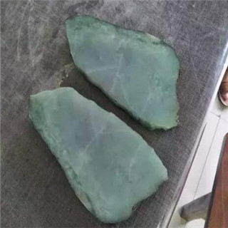 翡翠原石有裂纹怎么办