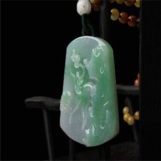 翡翠雕工定价的因素有哪些