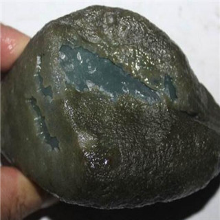 翡翠原石的种类及特点