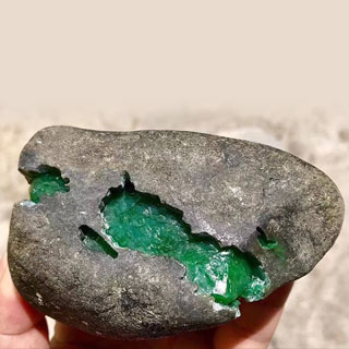翡翠原石分几种类型