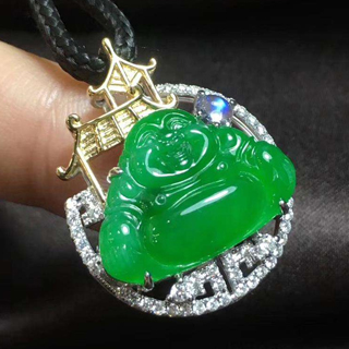翡翠大肚笑佛是任何人都可以戴吗