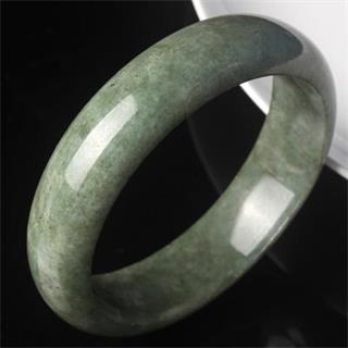 油青a货翡翠手镯价格多少