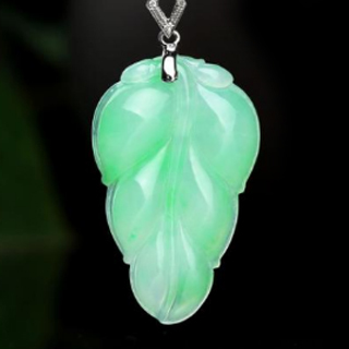 冰玻芙蓉种翡翠价格