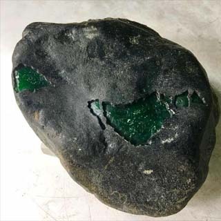 帝王绿翡翠原石去哪买