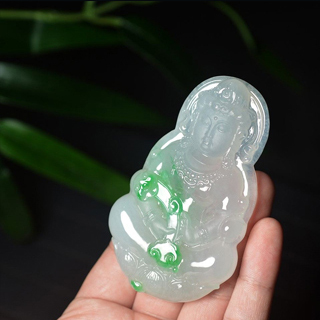 翡翠淡绿a货观音价格