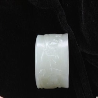 玉石扳指价格