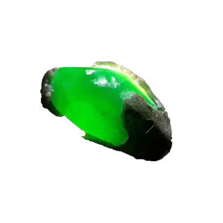 翡翠原石的裂纹