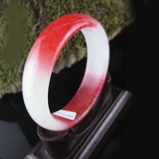 岫玉鸡血石有什么作用