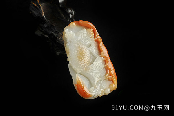 龙头鱼翡翠.jpg?x-oss-process=image/auto-orient,1/quality,q_90/watermark,image_dXBsb2Fkcy93YXRlcl9tYXJrL2ppdXl1LnBuZz94LW9zcy1wcm9jZXNzPWltYWdlL3Jlc2l6ZSxQXzM1L2JyaWdodCw4NA,x_12,y_18