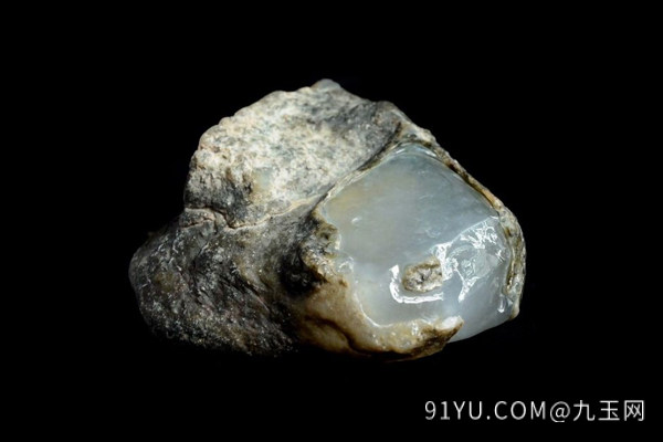 翡翠原石2.jpg?x-oss-process=image/auto-orient,1/quality,q_90/watermark,image_dXBsb2Fkcy93YXRlcl9tYXJrL2ppdXl1LnBuZz94LW9zcy1wcm9jZXNzPWltYWdlL3Jlc2l6ZSxQXzM1L2JyaWdodCw4NA,x_12,y_18