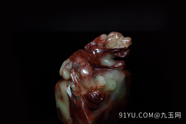 寿山石月尾紫.jpg?x-oss-process=image/auto-orient,1/quality,q_90/watermark,image_dXBsb2Fkcy93YXRlcl9tYXJrL2ppdXl1LnBuZz94LW9zcy1wcm9jZXNzPWltYWdlL3Jlc2l6ZSxQXzM1L2JyaWdodCw4NA,x_12,y_18