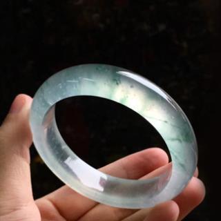 白色翡翠好不好