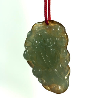 翡翠蓝底好还是绿底好