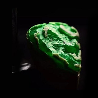 南齐翡翠原石场口特征