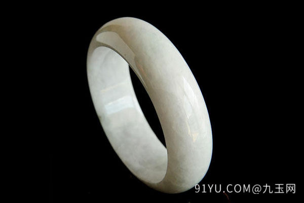 白色手镯1.jpg