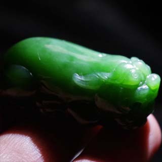 新疆碧玉的密度是多少
