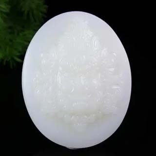 羊脂白玉和金丝玉一样吗