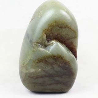 青玉籽料好还是白玉好