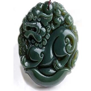 翠青玉油润吗
