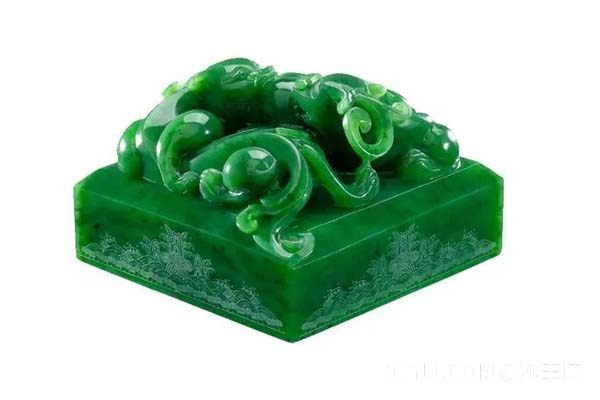 醒狮腾龙碧玉玉玺1.jpg