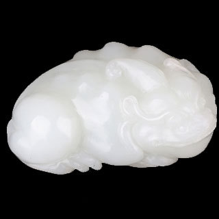 塔青青玉和白玉哪个好