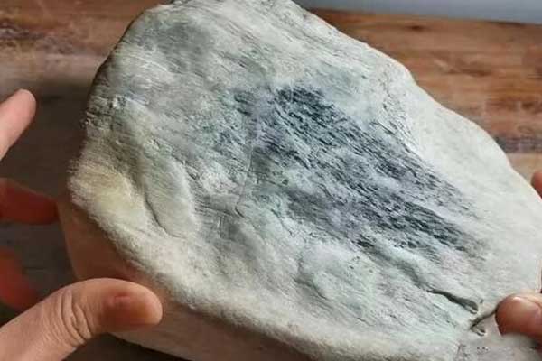 木那包浆皮翡翠原石讲解 木那包浆皮翡翠原石图片