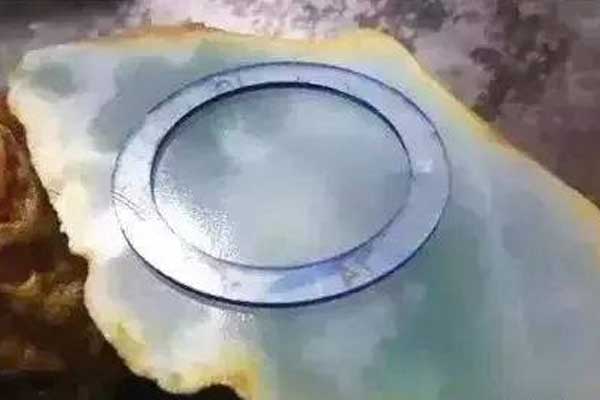 摆三桥场口介绍 摆三桥翡翠原石的特点