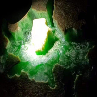 缅甸翡翠怎样挑选原石