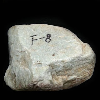 木那水泥皮翡翠原石怎么样