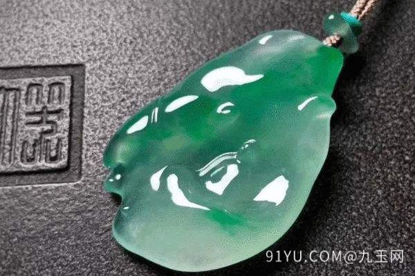 冰种翡翠11.jpg
